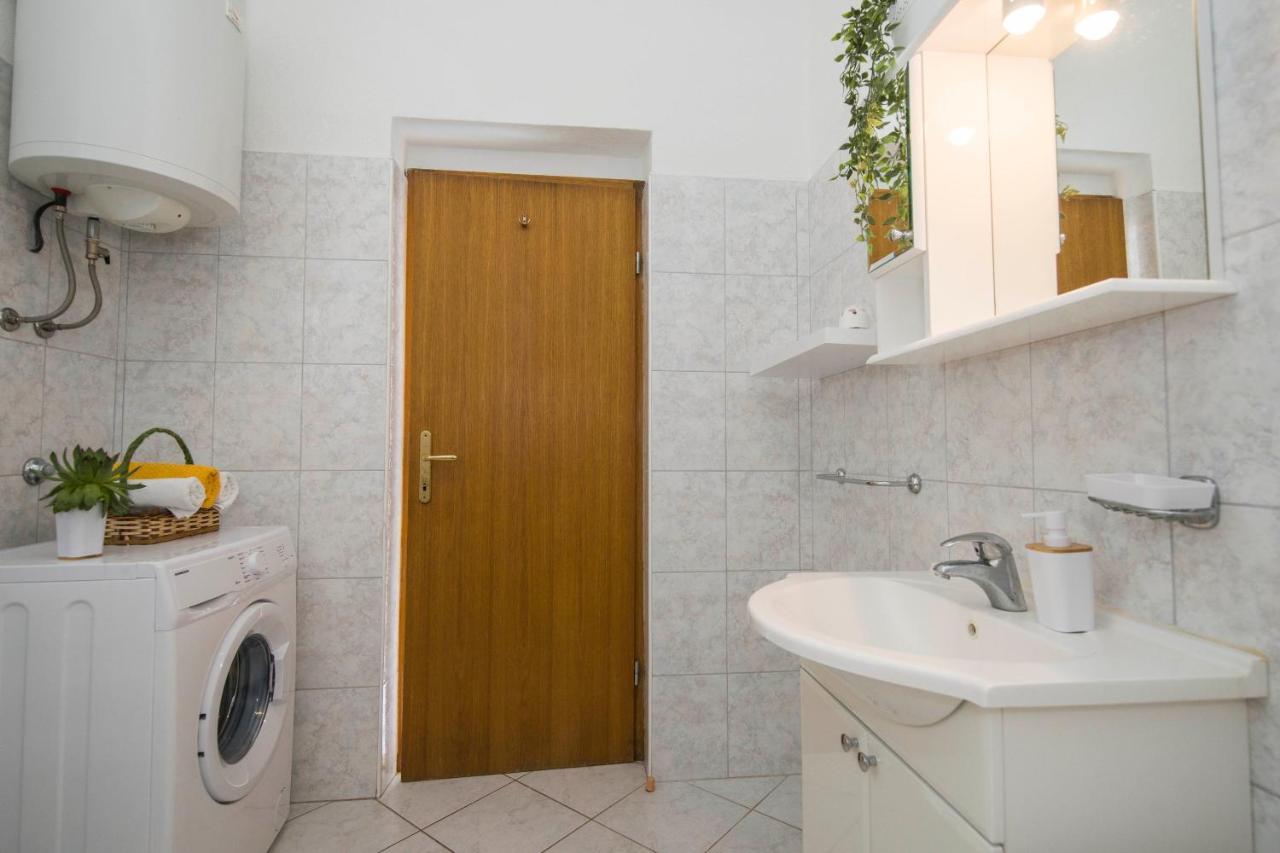 3 Bedroom Apartment Antonio Kaštela Exteriér fotografie